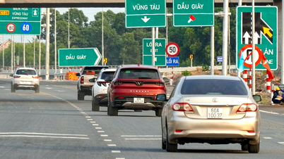 Pagi ini, persimpangan Long Thanh belum dibuka untuk akses ke jalan tol Bien Hoa - Vung Tau.