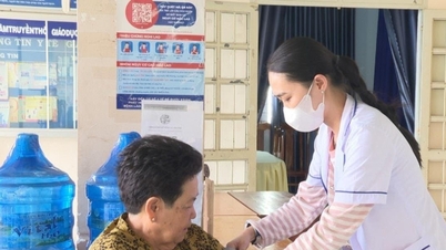 Tay Ninh: Obyvatelé dostávají bezplatné pravidelné zdravotní prohlídky a screeningy.