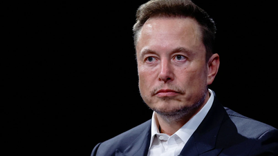 [GALERIE] Elon Musk șochează cu afirmația că oamenii s-ar putea să nu fie nevoiți să meargă la muncă.