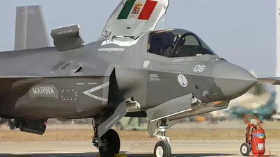 [GALERÍA] Presenciando el primer aterrizaje de un avión de combate italiano F-35B en una autopista.