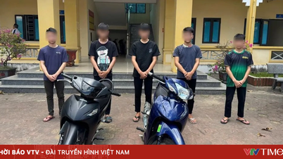 Kumpulan pelajar yang membawa pisau penyembelihan babi untuk dipamerkan di media sosial telah dipanggil.