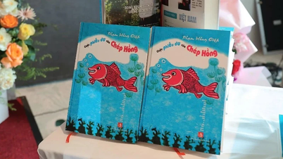 El libro "Las aventuras de la carpa rosa" y sus fascinantes fábulas sobre la naturaleza.
