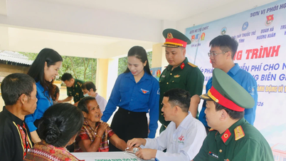 Ungdom i Ha Tinh-provinsen mobiliserer nesten 500 millioner VND for å lansere sommerkampanjen.