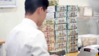 خفض أسعار الفائدة على المدخرات.