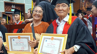 Seorang lelaki berusia 82 tahun dan dahaganya yang tidak berbelah bahagi untuk belajar.