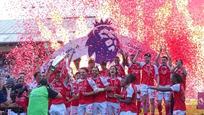 Arsenal crowned Premier League champions after a 22-year wait.