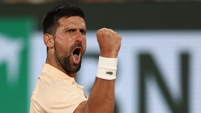 Djoković předvedl velkolepý únik a postoupil do druhého kola Roland Garros.