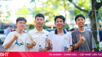 นักเรียนในจังหวัดฮาติญเริ่มเข้าสู่ "การแข่งขัน" เพื่อเข้าเรียนชั้นมัธยมศึกษาปีที่ 4 ในโรงเรียนรัฐบาลอย่างเป็นทางการแล้ว
