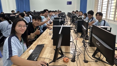 호찌민시 교육훈련국은 각 학교에 효과적이고 실질적인 모의 졸업 시험을 실시하도록 요구하고 있습니다.