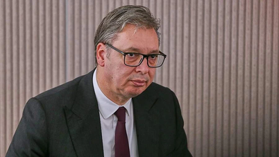 Presiden Serbia Vucic mengisyaratkan kemungkinan pengunduran diri.