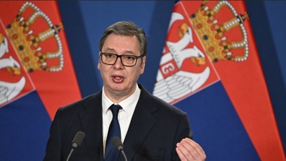 Președintele sârb Vučić a menționat posibilitatea unei demisii anticipate.