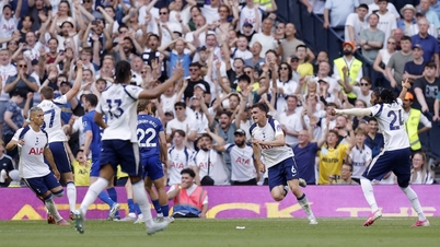 Arsenal și Manchester United au încheiat sezonul într-un mod spectaculos, Manchester City a suferit o înfrângere la revenire, iar Tottenham a scăpat la limită de retrogradare.