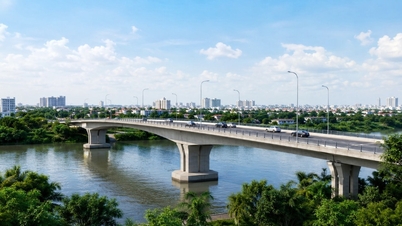 Ho Chi Minh City is implementing the Vam Thuat bridge project worth over 1.1 trillion VND to connect the inner city.