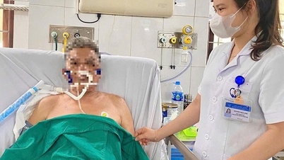 Ratownicy uratowali 69-letniego mężczyznę, który utonął i znajdował się w stanie krytycznym.