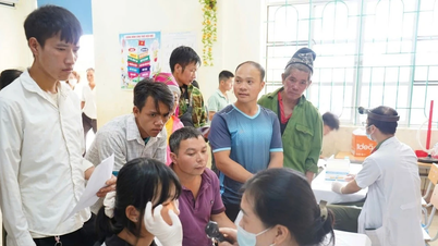 L'hôpital de médecine traditionnelle du ministère de la Sécurité publique organise des examens médicaux et des traitements pour les personnes appartenant à des minorités ethniques.