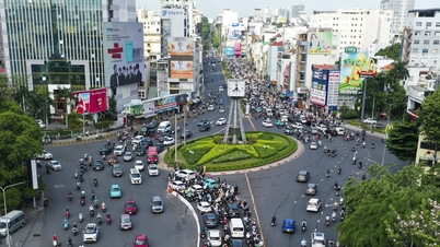Der Verkehr am Kreisverkehr Dien Bien Phu verlief am Montagmorgen ruhig, auf einigen nahegelegenen Straßen kam es jedoch zu Staus.
