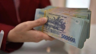 Les dépôts des particuliers dans les banques dépassent 10,3 millions de milliards de VND.