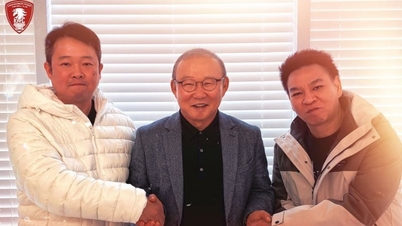 Antrenör Park Hang-seo, Kanchanaburi Power FC'nin başına geçme teklifini resmen kabul etti.