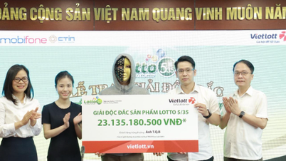 Een bankmedewerker kon de slaap niet vatten nadat hij het nieuws had ontvangen dat hij meer dan 23 miljard VND had gewonnen in de Vietlott-loterij.