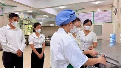 Thanh Tri memantau secara ketat keamanan pangan di kantin sekolah taman kanak-kanak.