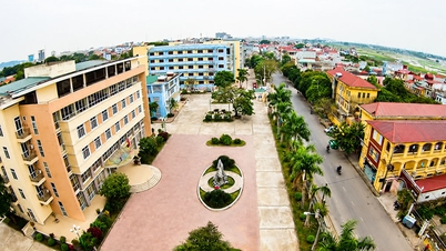 De Academie voor Beleid en Ontwikkeling heeft twee vestigingen geopend in Bac Ninh en Da Nang.
