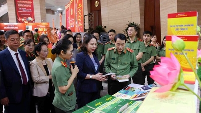ພິທີເປີດວັນວັດທະນະທຳການອ່ານປຶ້ມຫວຽດນາມ ປີ 2026 ທີ່ກຳລັງຕຳຫຼວດປະຊາຊົນ