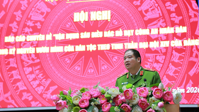 ກອງປະຊຸມສຳມະນາ “ນຳໃຊ້ 6 ຄຳສອນຂອງປະທານໂຮ່ຈີມິນ ສຳລັບກຳລັງຕຳຫຼວດປະຊາຊົນໃນຍຸກແຫ່ງການກ້າວໜ້າຂອງປະເທດຊາດ ຕາມຈິດໃຈຂອງກອງປະຊຸມໃຫຍ່ຄັ້ງທີ XIV”