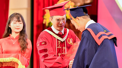 Profesorul, doctorul și distinsul educator Le Anh Tuan a fost numit director al Universității de Știință și Tehnologie din Hanoi.