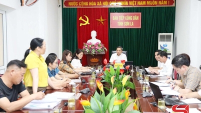 Đồng chí Chủ tịch UBND tỉnh Sơn La tiếp công dân định kỳ tháng 5/2026