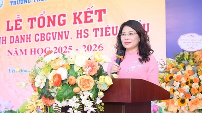 Xúc động lời dặn dò của cô Hiệu trưởng với các học sinh lớp 9