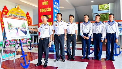 «មានមោទនភាពដែលបានក្លាយជាទាហានជើងទឹក»