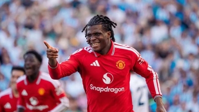 Brilantní výkon Patricka Dorgu pomohl Michaelu Carrickovi vyřešit jeho přestupové dilema v Manchesteru United.