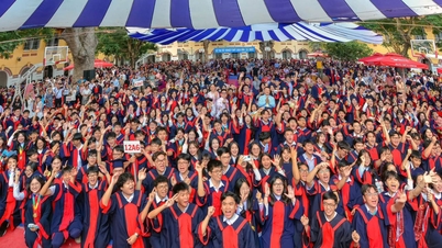 Ho Chi Minh City requires schools to innovate their methods of preparing for the high school graduation exam.
