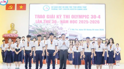 Nguyen Quang Dieu Spezialgymnasium: Erhielt 317 Auszeichnungen auf Provinz-, Regional- und nationaler Ebene.