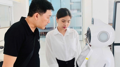 Đưa công nghệ số đến gần dân