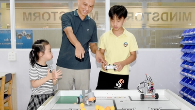 Đồng hành cùng con thời đại số