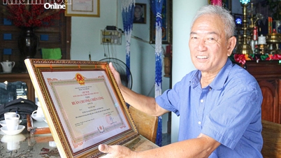 Tito veteráni žijí příkladným životem a následují příklad prezidenta Ho.