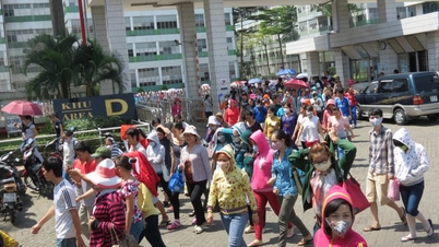 Impian memiliki rumah bagi pekerja di Kota Ho Chi Minh (Bagian 1): "Kami berharap penghasilan kami lebih baik agar istri dan anak-anak kami tidak terlalu menderita, tetapi membeli rumah masih jauh dari kenyataan!"