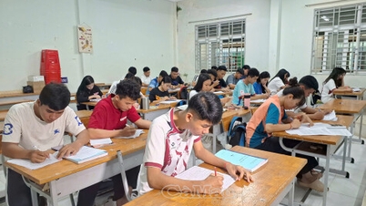Yatılı okulda sınav ışıkları
