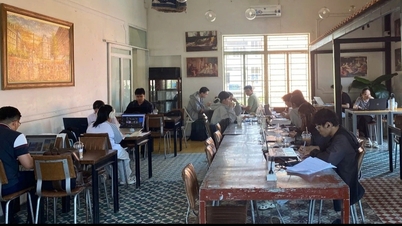 Transformar una cafetería en una oficina móvil: no hay que exagerar.