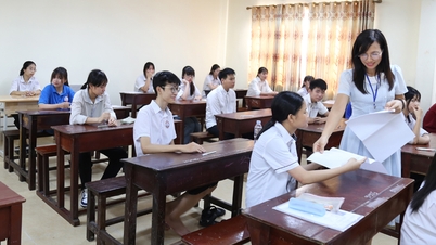 I morges tok over 50 400 elever i Bac Ninh litteratureksamen for 10. trinn.