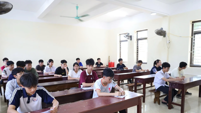 O przyjęcie do szkoły Nguyen Tat Thanh, filii Uniwersytetu Pedagogicznego w Hanoi, ubiegało się ponad 2100 kandydatów.