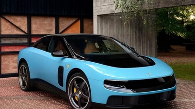 Ferrari Luce: Mobil super listrik pertama yang dirancang oleh legenda Apple, Jony Ive.