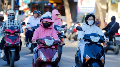 Nắng như đổ lửa, người dân chật vật thích ứng