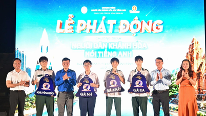 Khanh Hoa lança campanha para incentivar as pessoas a falar inglês.