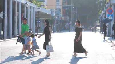Hanoi: Jemput anak-anak lebih awal, hindari aktivitas di luar ruangan saat cuaca panas.