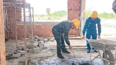 យ៉ាឡាយ៖ ទាហានចូលរួមកម្លាំងដើម្បីសាងសង់សាលាបណ្ដុះបណ្ដាលព្រំដែនអៀម៉ូ (គ្រប់កម្រិត)