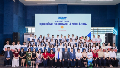 A SILKROAD HANOI oferece bolsas de estudo para estudantes vietnamitas há três anos consecutivos.