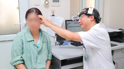A woman who had suffered from hearing loss for two years, at risk of severe deafness, was diagnosed by doctors with otosclerosis.