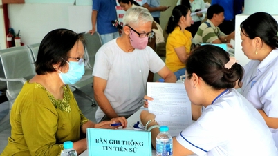 Construire un « bouclier » contre la maladie à distance : Hô Chi Minh-Ville accélère les bilans de santé gratuits pour tous ses citoyens.